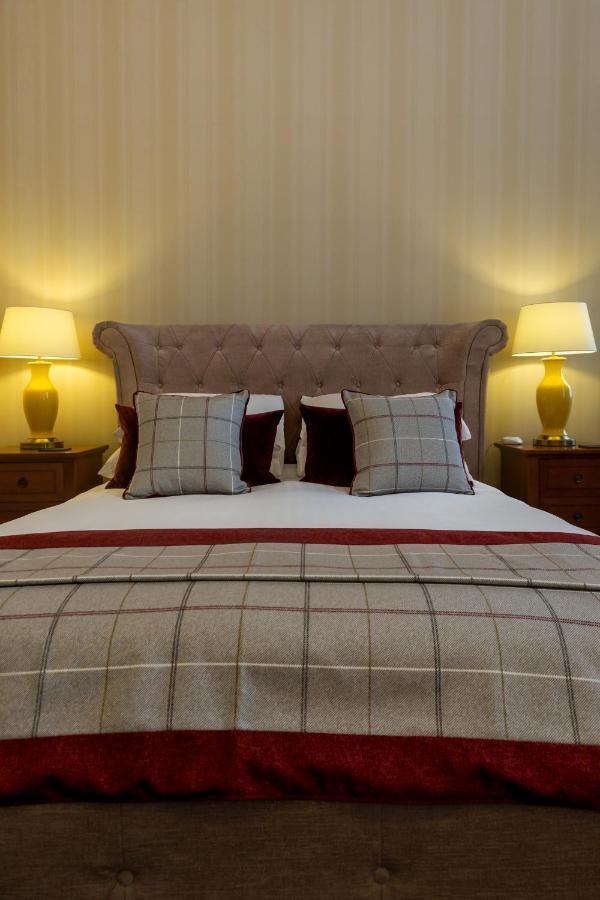 Eskdale Hotel Langholm Bagian luar foto