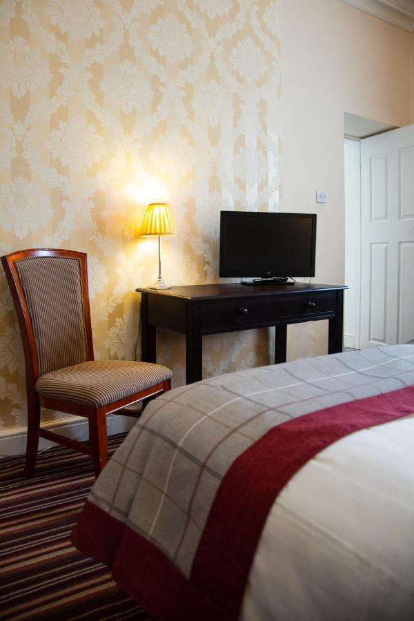 Eskdale Hotel Langholm Bagian luar foto