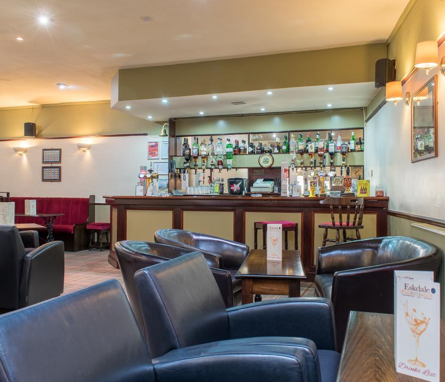 Eskdale Hotel Langholm Bagian luar foto